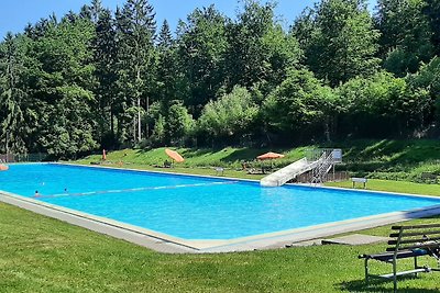 Vakantiehuis Altenfeld met tuin aan beekje