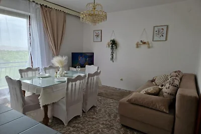 Three Bedroom Apartment With Balcony And Sea...