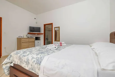 Wonderful Krk Island Stay: Shared Pool, Grill...