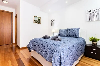 Wohnung in Luz mit Meerblick & Pools