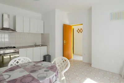 Apartment Olivera direkt am Meer mit Terrasse