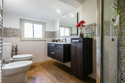 Golden park apartment with terrace
