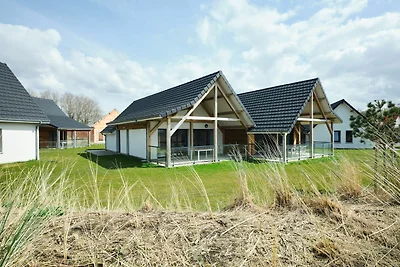 Ferienhaus mit Garten in Meeresnähe