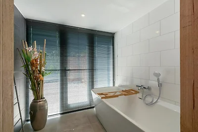Lussuoso bungalow arredato con terrazza