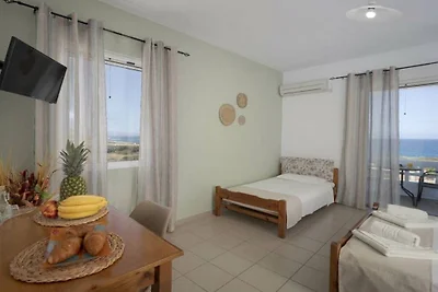 Private Sun im Fischerdorf Mochlos