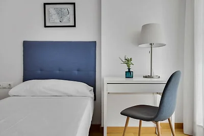 Appartamento vicino a Bajondillo Seabeach