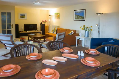 Zwei Ferienhäuser mit Swimmingpool