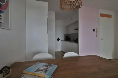 Apartment am Wasser mit Balkon