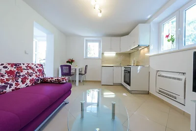 Apartment Pavlina - One Bedroom Apartment wit...