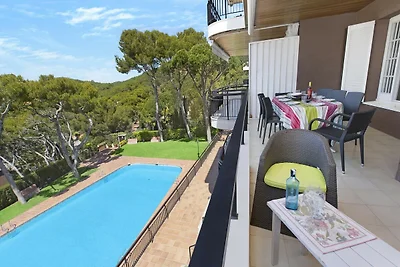 4-bedroom apartment with sea views