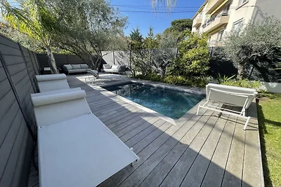 Stadthaus mit Pool