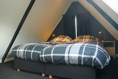 Accogliente casa estiva a Heiloo con terrazza