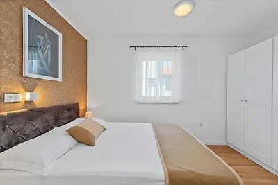 Superior apartment Tania 8