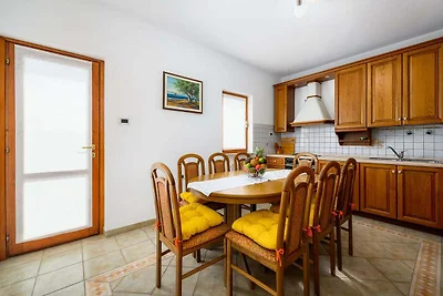 Squisito appartamento con piscina privata