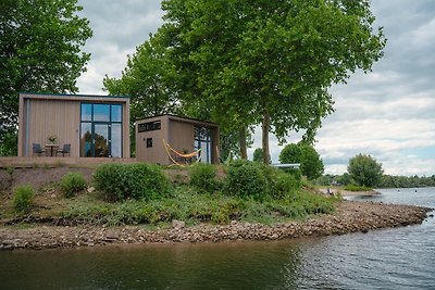 Gezellig klein huisje aan het water in de...