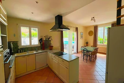 Villa in St Denis mit Pool und Blick auf die...