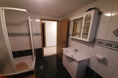 Cozy Apartments with Private Balcony Vinisce ...