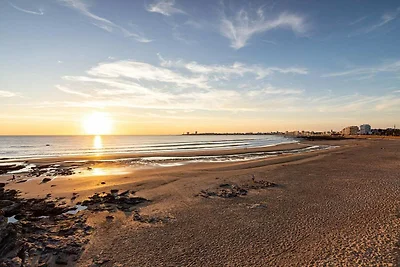 Villa in Les Sables d Olonne mit Pool