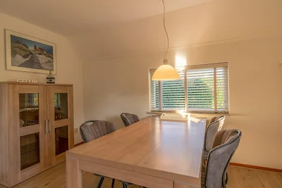 Charmante Villa in der Nähe von Meer und Wald