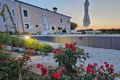 Alloggio in una bella villa con piscina