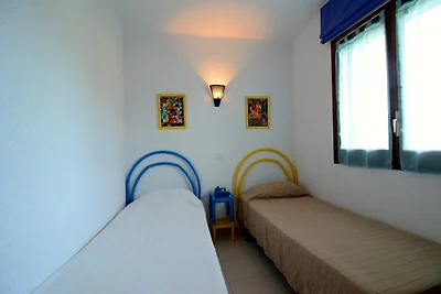 Apartment for four people with pool