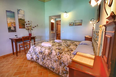 Agriturismo di lusso con piscina a Montalcino