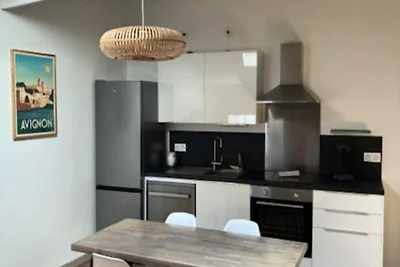 Wohnung in L'Isle-sur-la-Sorgue am Fluss