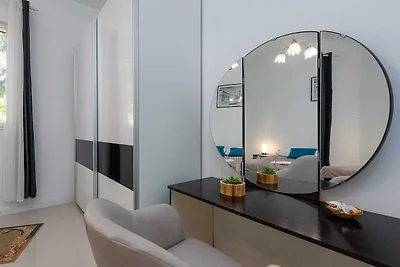 Holiday Home Apios - Three Bedroom Holiday Ho...