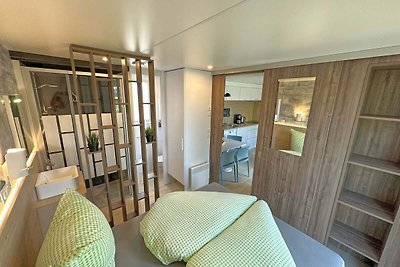 Vakantiedorp Seeblick - Tiny chalets direct a...