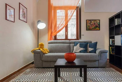 Wohnung in Torino mit Balkon und Parken