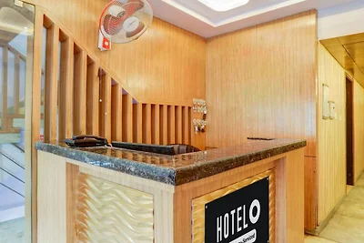 Super Hotel O Vivekanand Marg