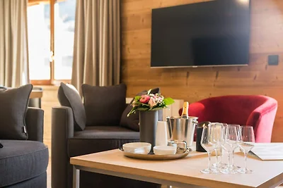 Stilvolle Wohnung mit Balkon oder Terrasse
