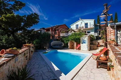 Rustical Villa VERDE with pool