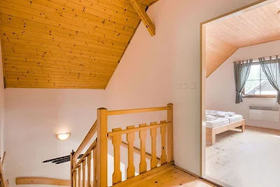 Geräumiges Ferienhaus in Javornik