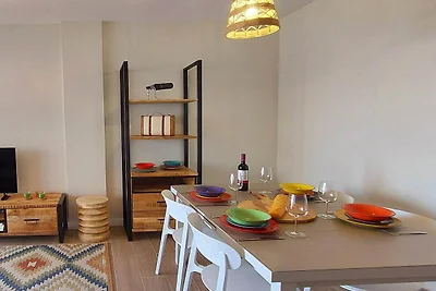 Apartment mit Terrasse und Meerblick
