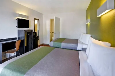 2 tweepersoonsbedden (queensize)