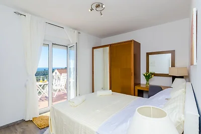 Apartments Knego - One Bedroom Apartment with...
