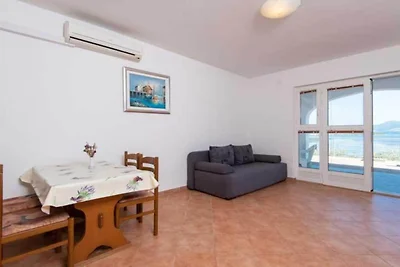 One Bedroom Apartment with Terrace and Sea...