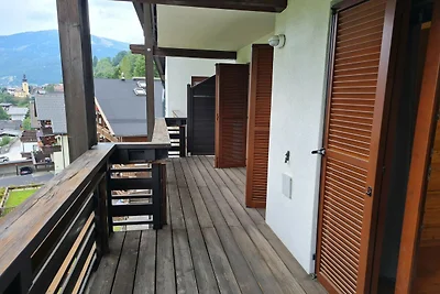 Apartment mit Balkon und Bergblick