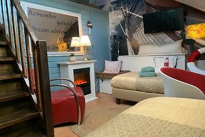 Villa mit Wellnesswanne, Sauna und Garten