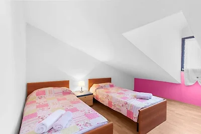 Apartment Ferienwohnung A6 Villa Falcon in de...