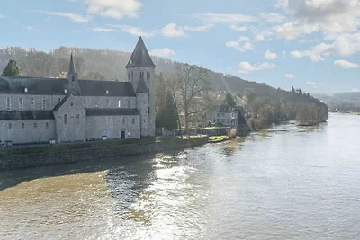 Gemütliches Ferienhaus in Hastière in einem c...
