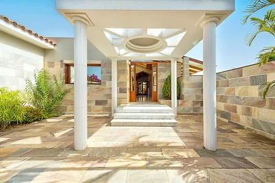 Villa mit beheiztem Pool auf Gran Canaria