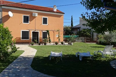 Adorabile casa con giardino e cucina esterna