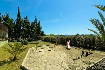 Villa in Llubà mit Pool und Tennisplatz