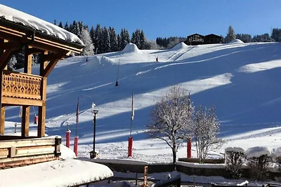 Wohnung im Dorf mit Blick auf die Skipiste