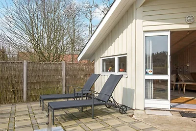 4 Personen Ferienhaus in Oksbøl-By Traum