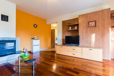 Standard Two Bedroom Apartment with Terrace (...