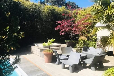 Häuser & Villen für 14 Personen