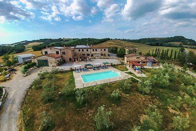 Prachtig appartement in Asciano, Toscane met...